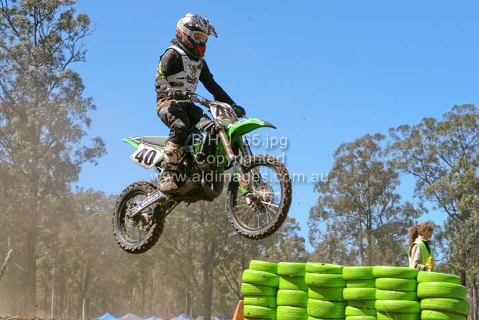 678x444 pixels (63K)